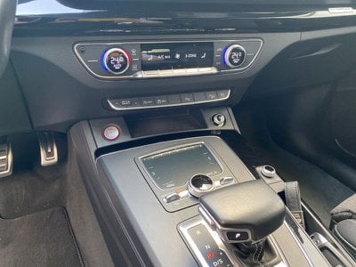 Audi Q3 40 TDI quattro S tronic S line edition, Anno 2019, KM 12 - belangrijkste plaatje