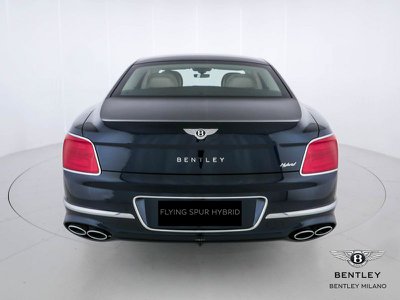 Bentley Bentayga V8 EWB Azure 23MY, Anno 2023, KM 1590 - belangrijkste plaatje