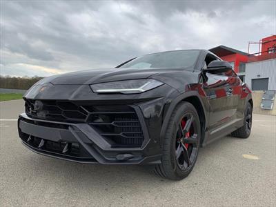 Lamborghini Urus 4.0, Anno 2019, KM 1000 - belangrijkste plaatje