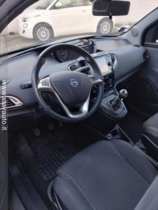 Lancia Ypsilon Ypsilon 1.0 FireFly 5 porte S&S Hybrid Silver Plu - belangrijkste plaatje
