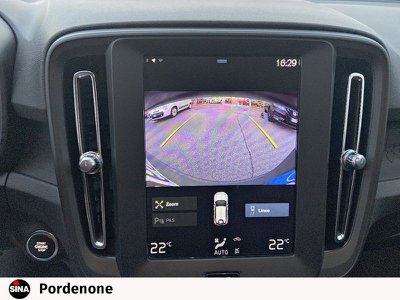 Volvo XC40 T2 Geartronic Momentum Core, Anno 2021, KM 43052 - belangrijkste plaatje